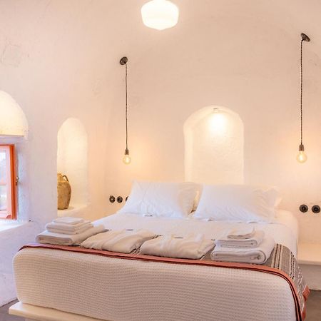 Santa Irini Retreat 호텔 티라시아 외부 사진