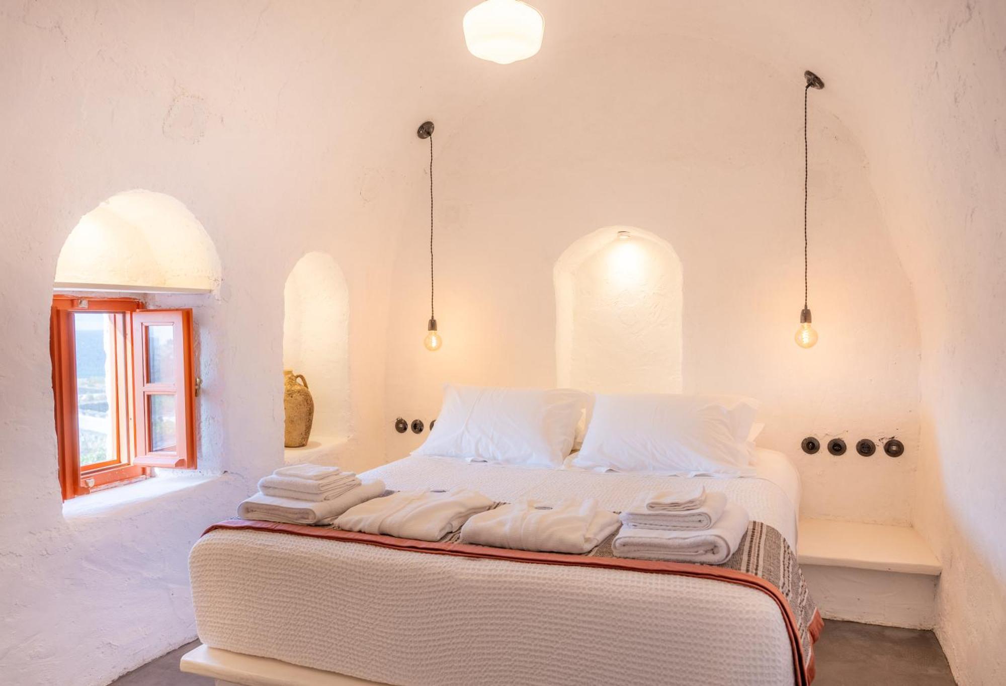 Santa Irini Retreat 호텔 티라시아 외부 사진