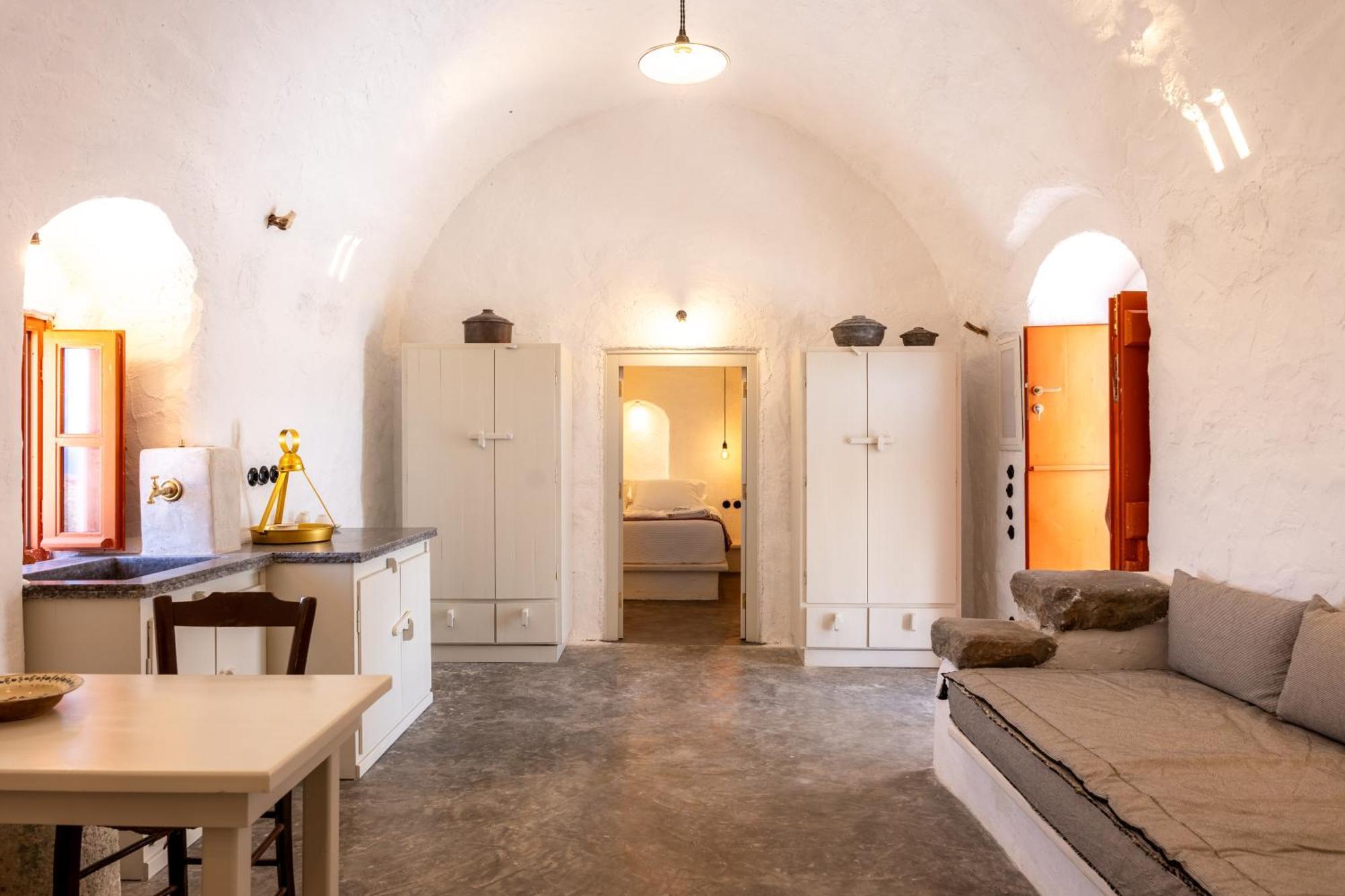 Santa Irini Retreat 호텔 티라시아 외부 사진